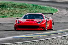 giro in pista ferrari
